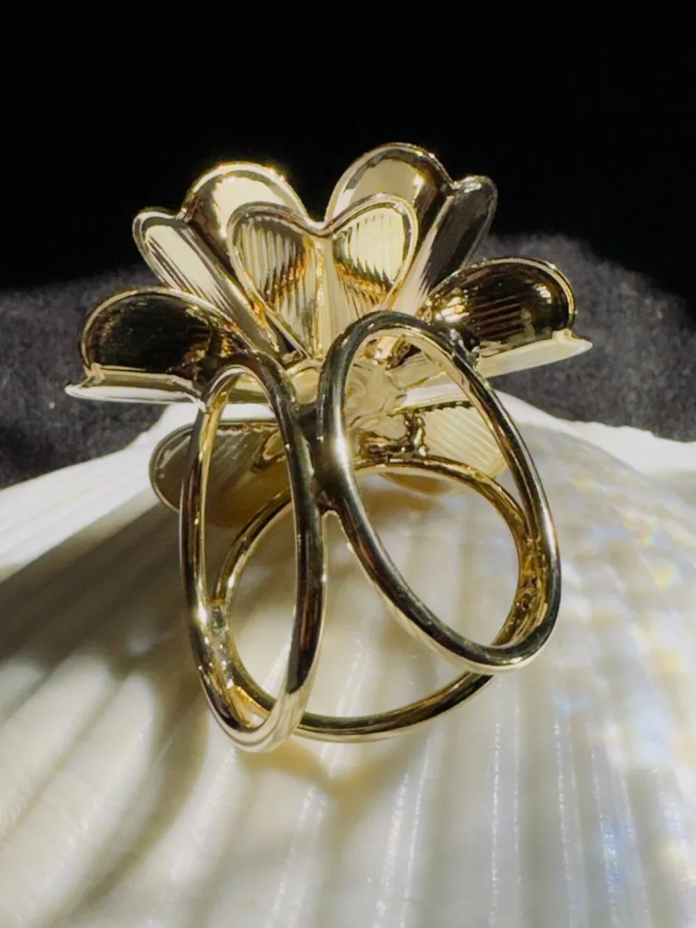 White Enamel Flower Scarf Ring Pearl Center 2-in-1